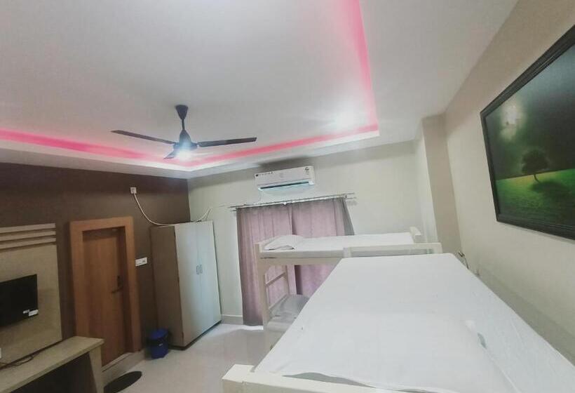 共用房间的床, Grace Inn Guest House, Near Airport And Ion Digital
