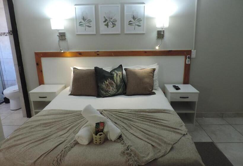 חדר סטנדרט עם טרסה, A Time And A Place