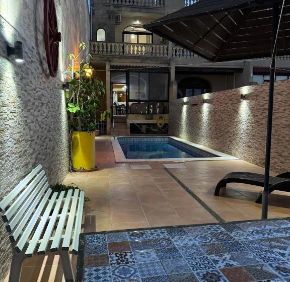 اتاق استاندارد, Tal Bir Farmhouse