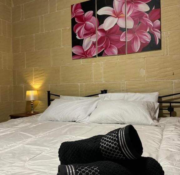 اتاق استاندارد, Tal Bir Farmhouse