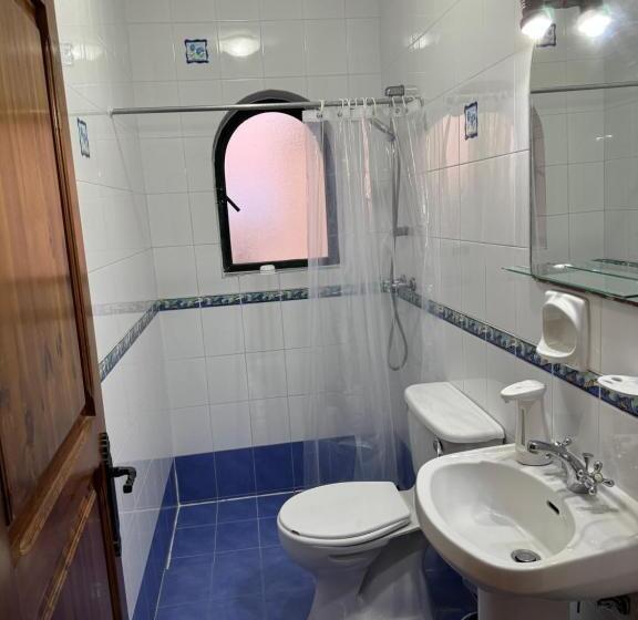 اتاق استاندارد سه تخته با چشمانداز استخر, Tal Bir Farmhouse