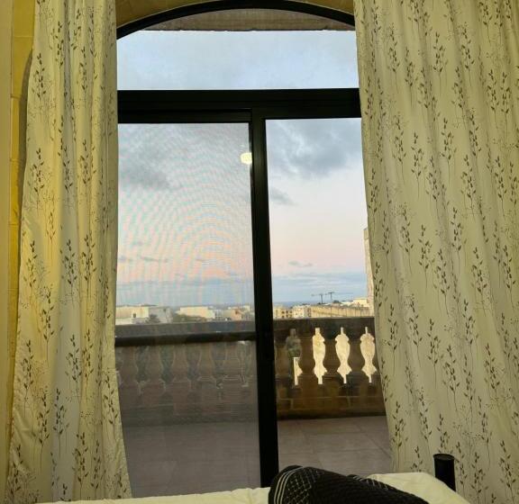 اتاق استاندارد سه تخته با چشمانداز استخر, Tal Bir Farmhouse