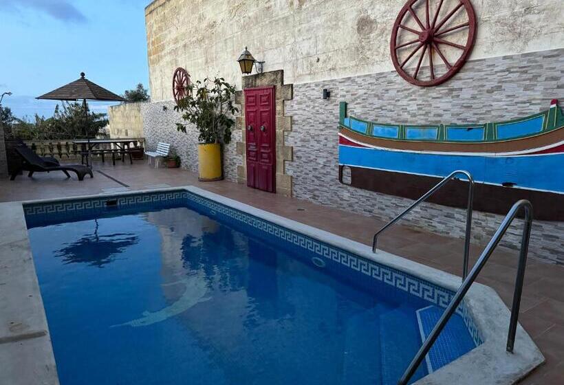 اتاق استاندارد با بالکن, Tal Bir Farmhouse