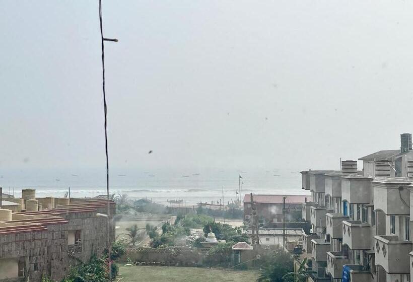 经济房, Subham Beach Inn ! Puri Near Sea Beach And Temple Fully Air Conditioned Hotel With Lift And Parking
