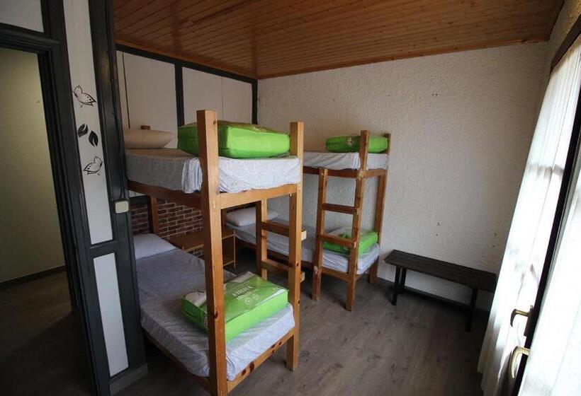 ファミリールーム, Albergue Villanúa Tritón   4 Hab   Máx 14 Personas