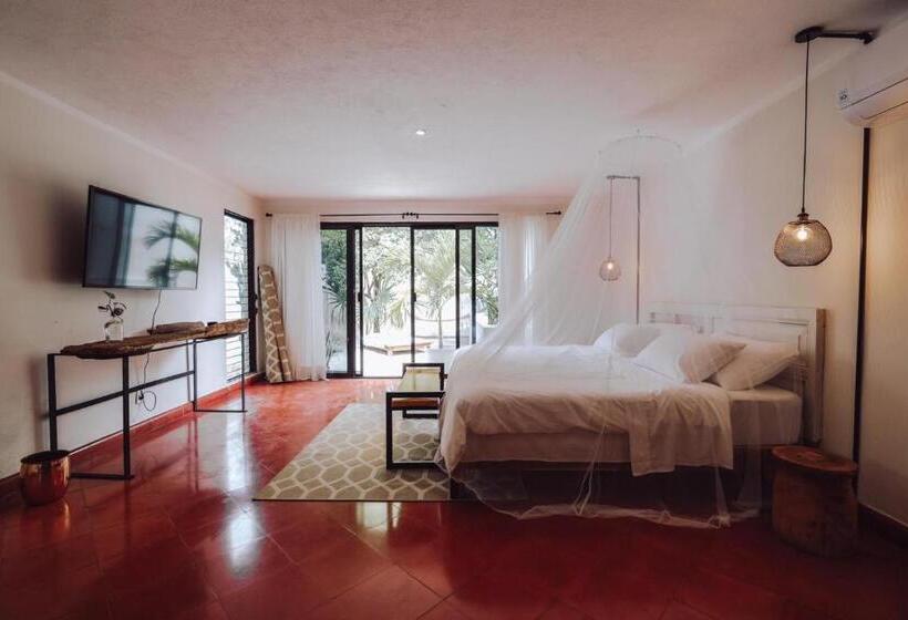 Люкс Кровать Кинг, Boutique Kaa