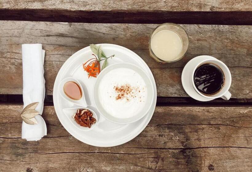 Люкс Кровать Кинг, Boutique Kaa