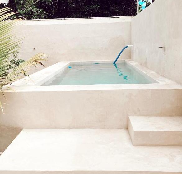 Номер Стандарт Вид на Бассейн, Boutique Kaa