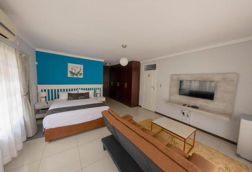 اتاق لوکس با تخت بزرگ, Green Lagoon Guest House Tawana