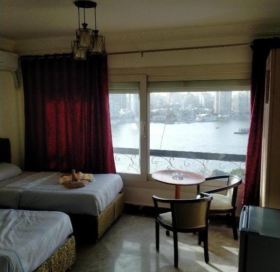 اتاق لوکس با چشمانداز, Jasmine Nile Sky