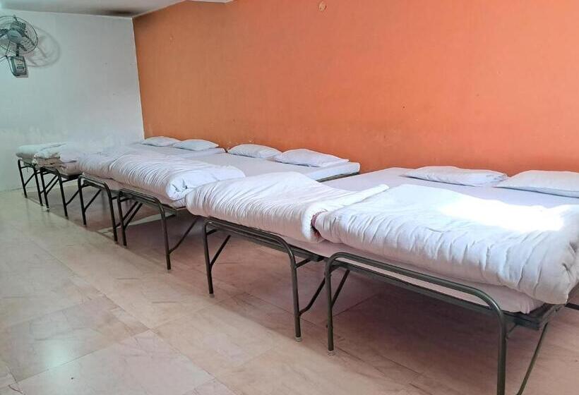 Кровать в Общей Комнате, Ld Guest House