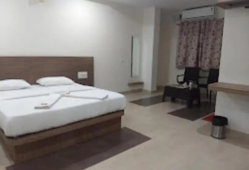 デラックスルーム, Mandara Residency,padu