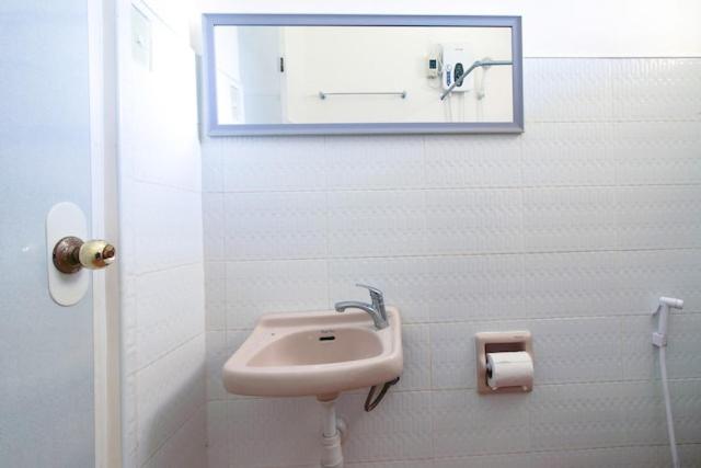 اتاق استاندارد سه نفره, Jessa S 5 Guests House