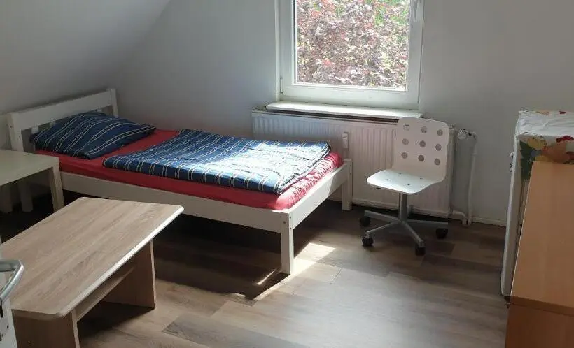 Standard Kolmen Hengen Huone Jaettu kylpyhuone, Monteur Zimmer Häger