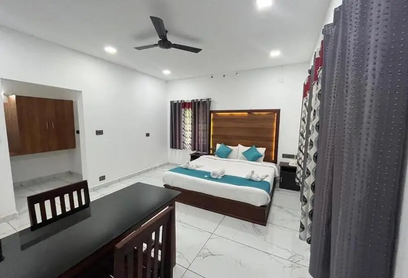 デラックストリプルルーム, Mount Court Munnar