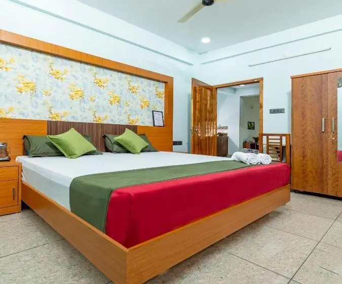 Deluxe-huone, Rams Guest House Meadows Near Lulu Mall & Kims Hospital
