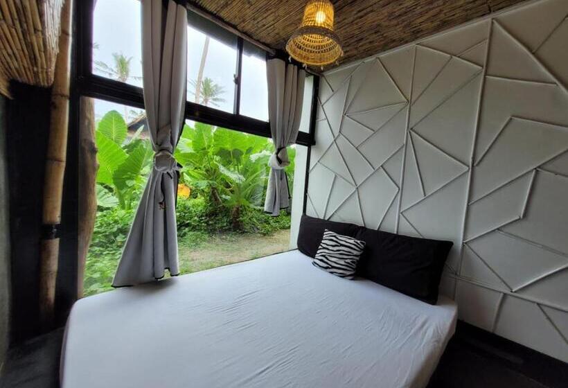 اتاق اکونومی, Tarzan S House
