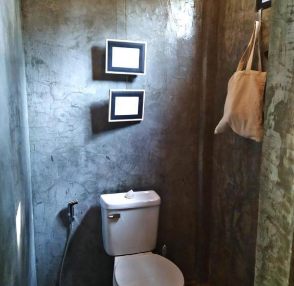 اتاق استاندارد با بالکن, Tarzan S House