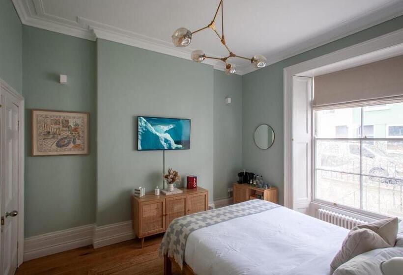 스탠다드 룸 킹사이즈 침대, Lido Townhouse