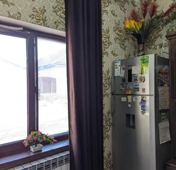 اتاق استاندارد با سرویس بهداشتی مشترک, Olzho Hostel