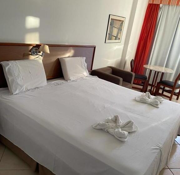 إستوديو قياسى مطل على البحر, Sol Victoria Marina