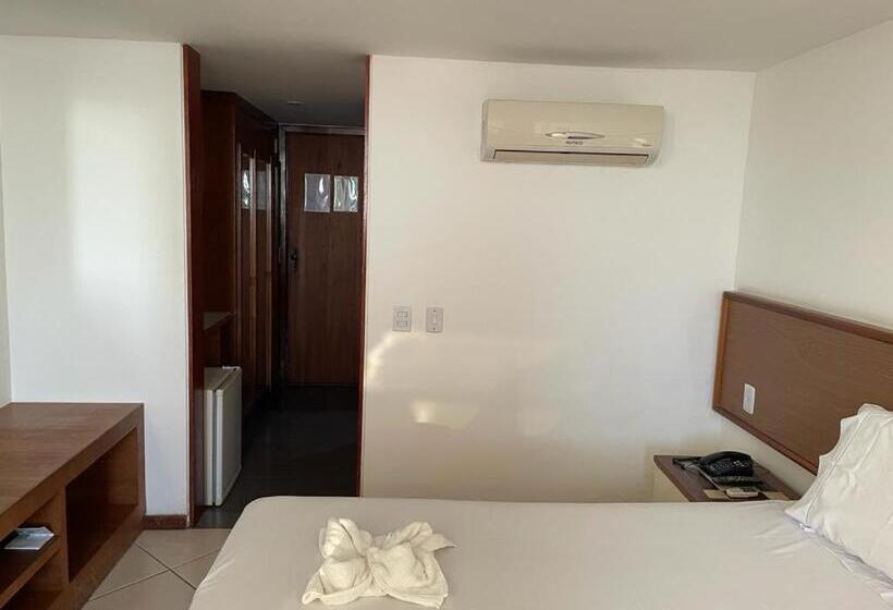 إستوديو قياسى مطل على البحر, Sol Victoria Marina