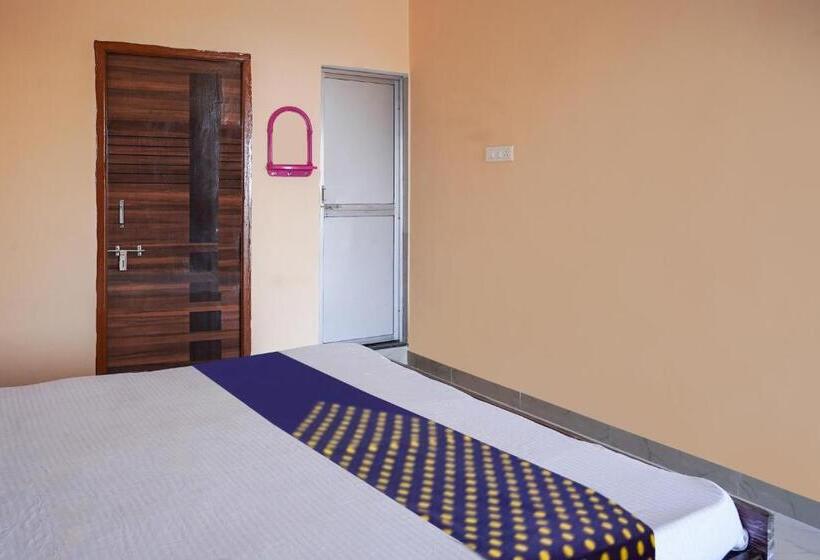 غرفة كلاسيكية ثلاثية, Spot On Hotel Pragya 5