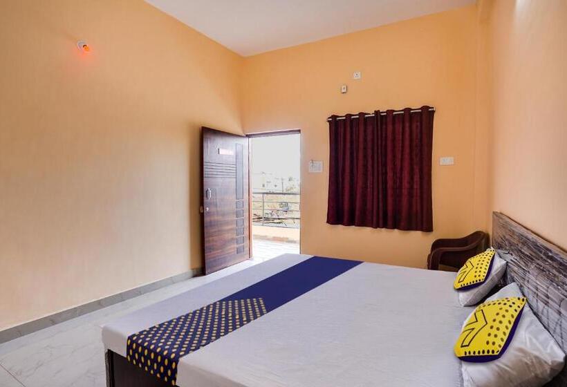 غرفة كلاسيكية ثلاثية, Spot On Hotel Pragya 5