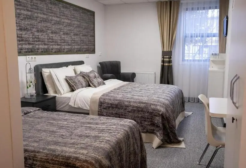 اتاق استاندارد سه نفره, Becanlar Otel
