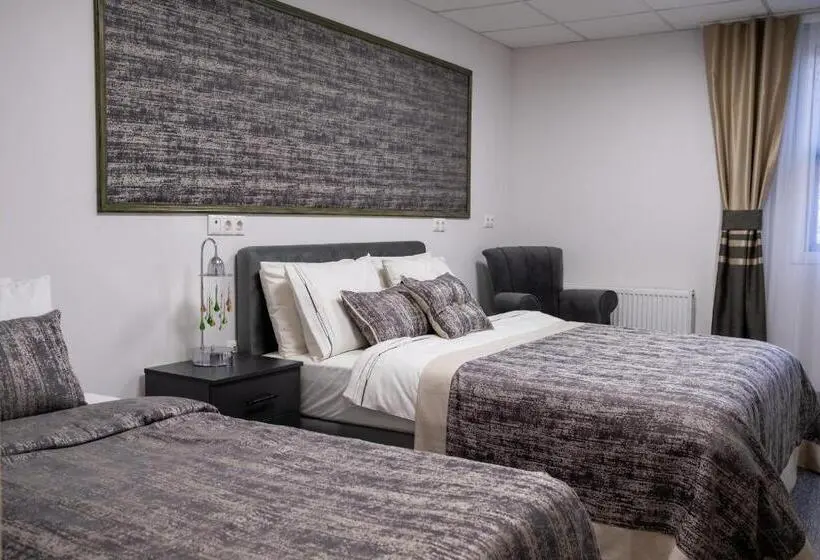 اتاق استاندارد سه نفره, Becanlar Otel