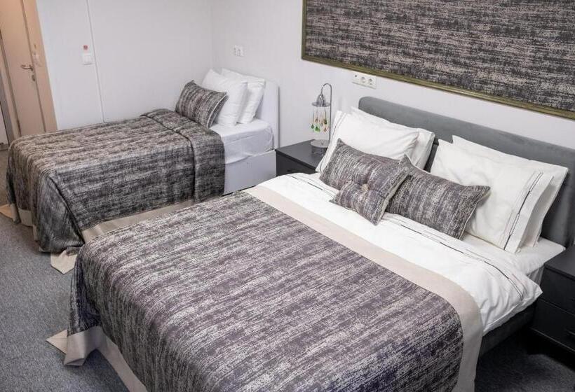 اتاق استاندارد سه نفره, Becanlar Otel