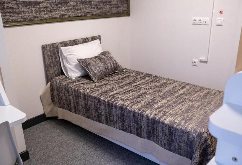 اتاق استاندارد یک نفره, Becanlar Otel