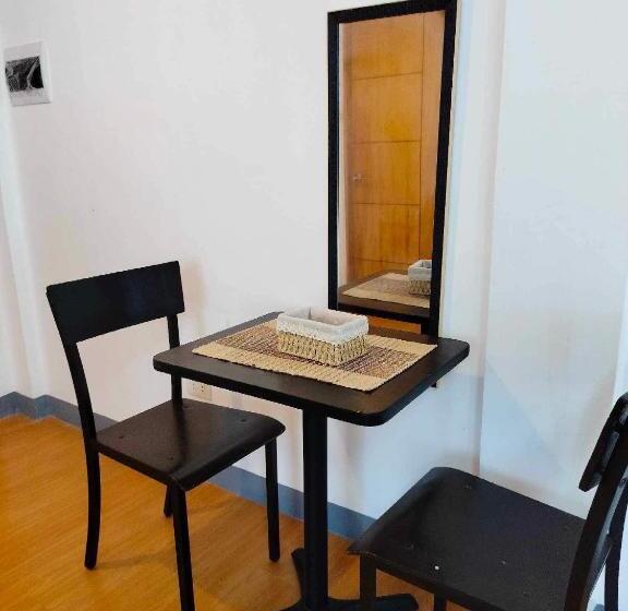 اتاق استاندارد با بالکن, Farmer’s Cafe Villas