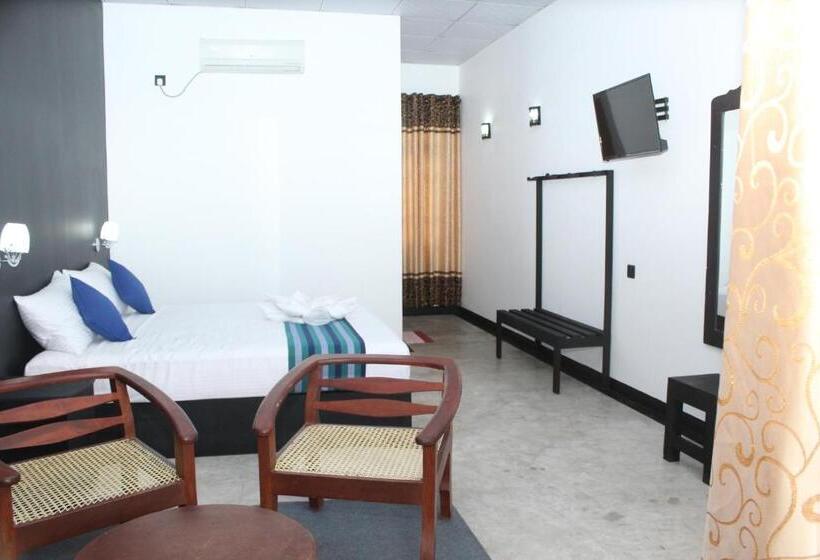 스탠다드 룸 호수 전망, Green Lake View Yala Resort