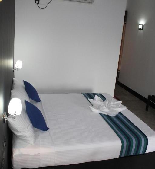 디럭스 룸, Green Lake View Yala Resort