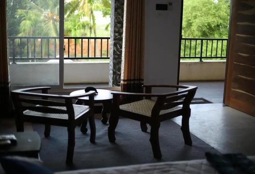 Standard-huone Järvinäkymä, Green Lake View Yala Resort
