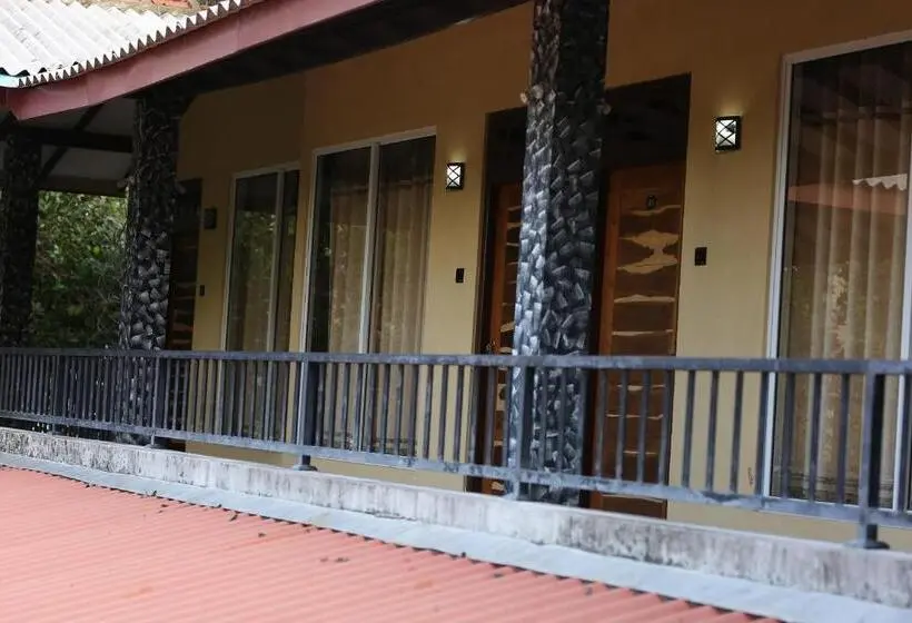 Standard-huone Järvinäkymä, Green Lake View Yala Resort