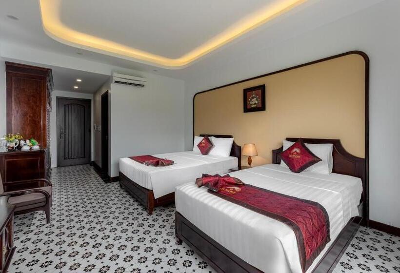 اتاق استاندارد سه تخته با بالکن, Le Maison Tam Coc Boutique