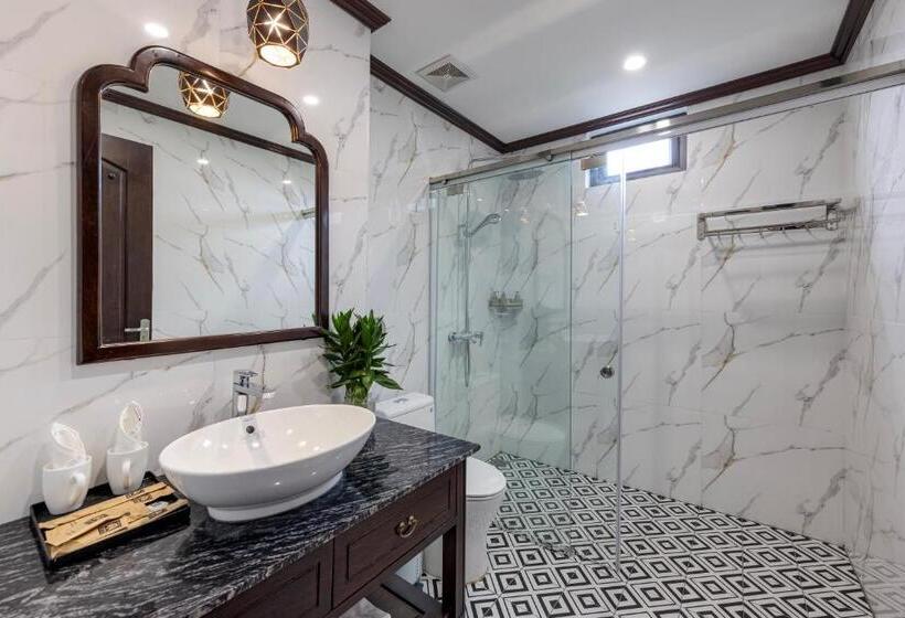 اتاق استاندارد سه تخته با بالکن, Le Maison Tam Coc Boutique