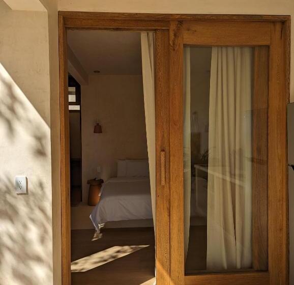 침실 1개 테라스 아파트, Yam