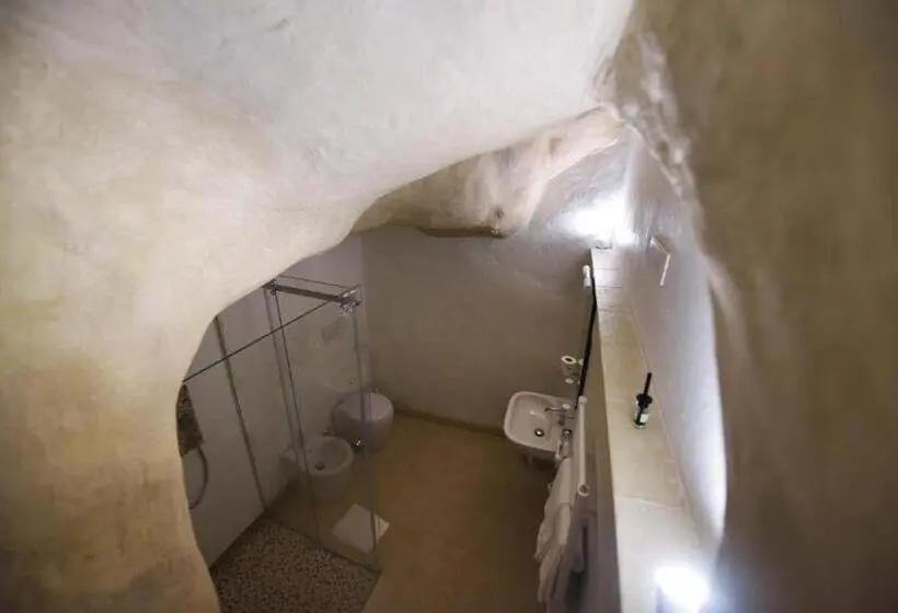 اتاق استاندارد چهار تخته, La Cava Dei Desideri
