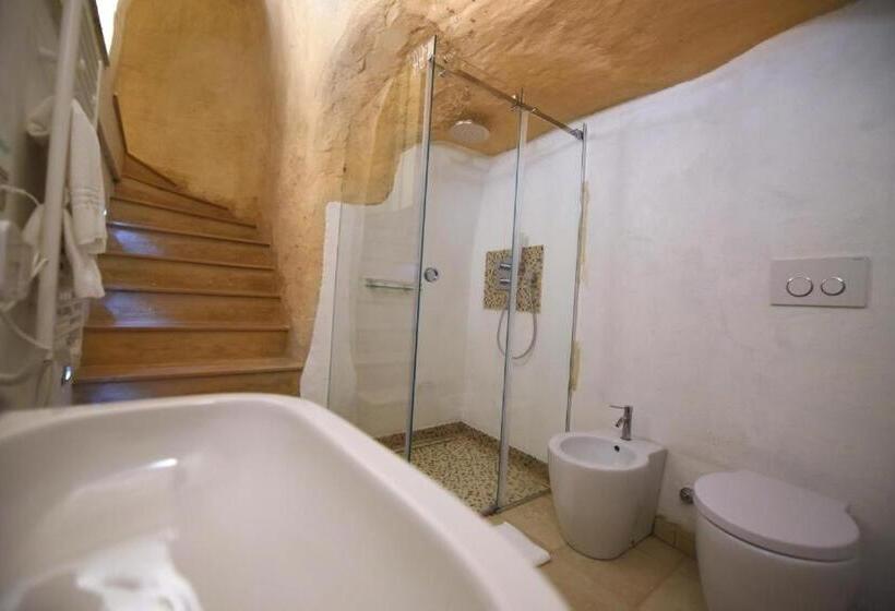 اتاق استاندارد چهار تخته, La Cava Dei Desideri