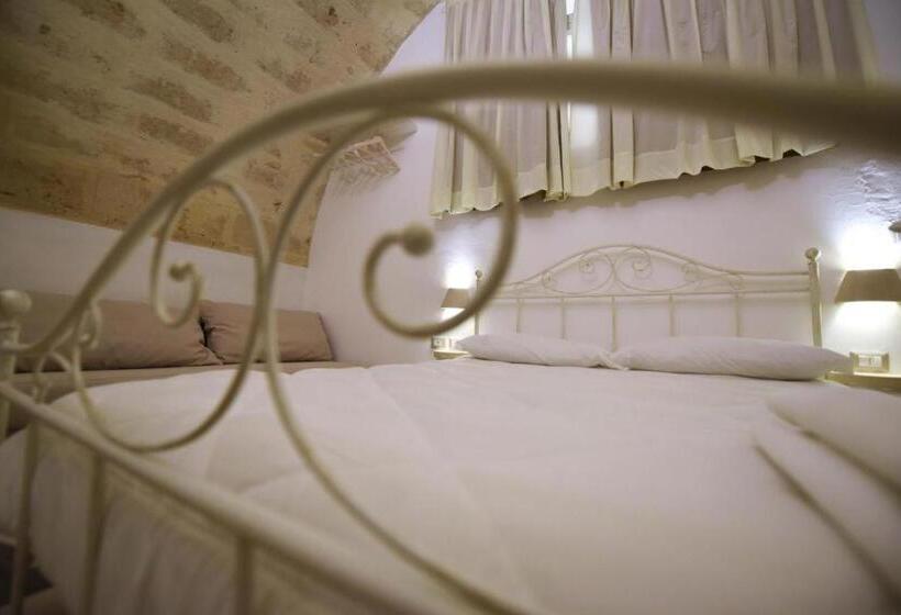 اتاق استاندارد چهار تخته, La Cava Dei Desideri