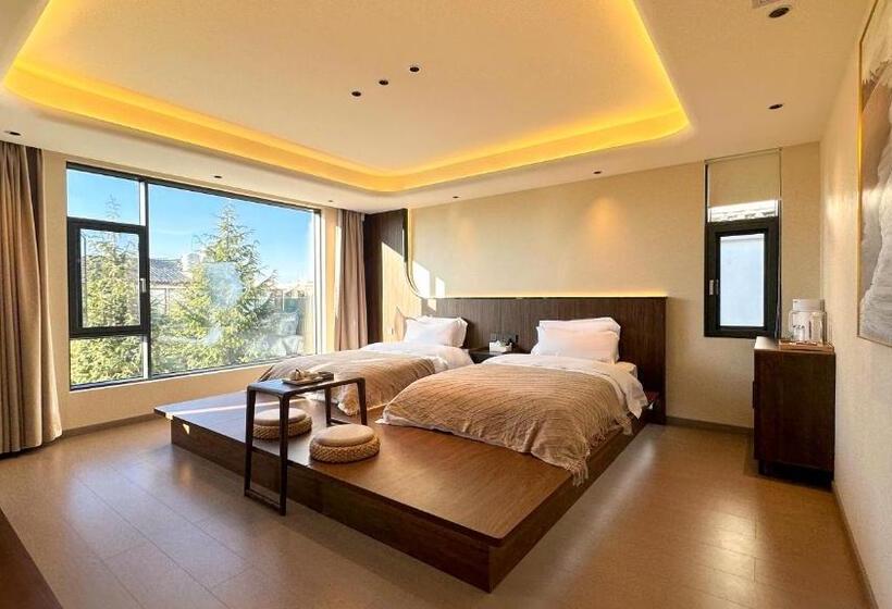 Номер Deluxe, Lijiang Painted Mountain Cloud House Boutique B&b