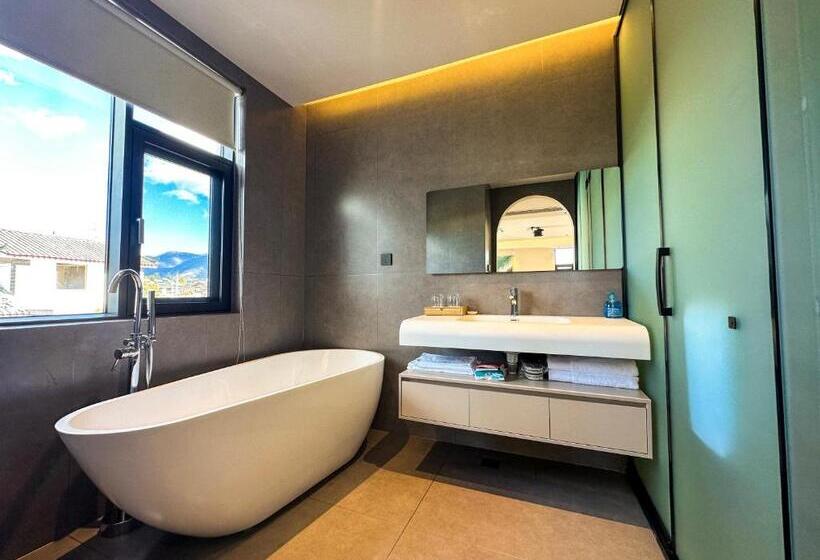 Номер Deluxe Вид на Горы, Lijiang Painted Mountain Cloud House Boutique B&b