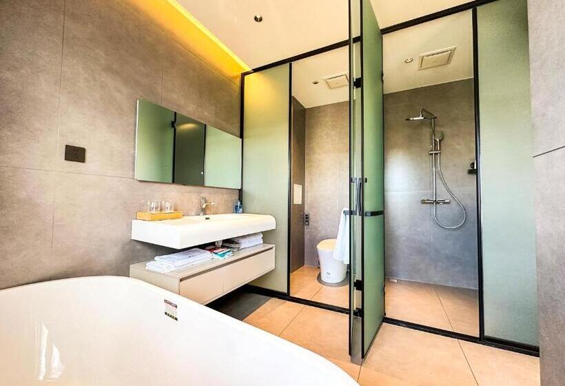 Deluxe Room Mountain View, Lijiang Painted Mountain Cloud House Boutique B&b