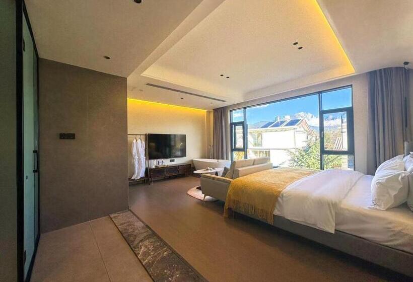 اتاق استاندارد با تخت بزرگ, Lijiang Painted Mountain Cloud House Boutique B&b