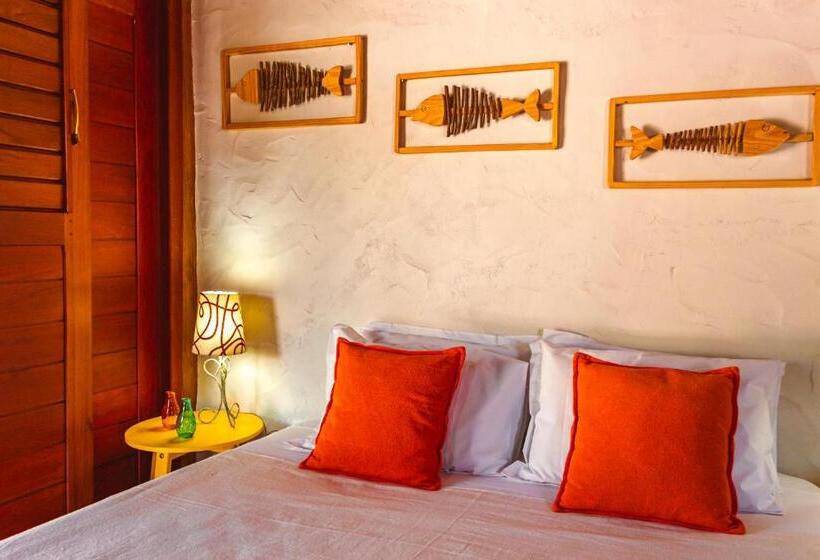 غرفة قياسية ثلاثية, Casa Caroá   Chalé 1