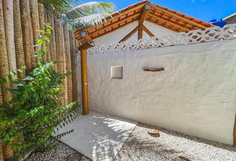 غرفة قياسية ثلاثية, Casa Caroá   Chalé 1