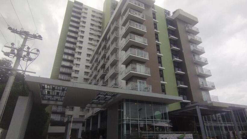 استودیو استاندارد با چشمانداز استخر, Cozy Studio Condo At Mesatierra Garden Residences